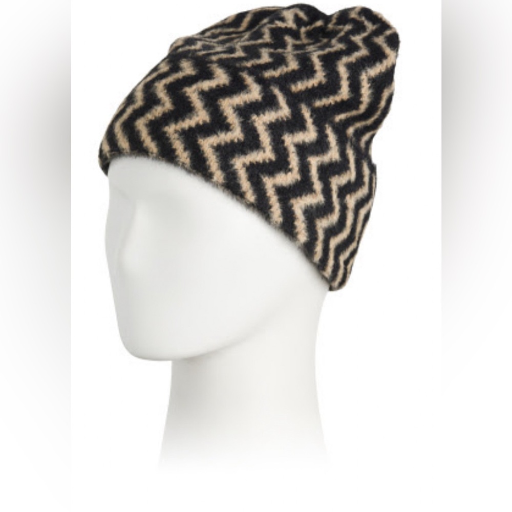 NWT Free People Ziggy Fuzzy Beanie